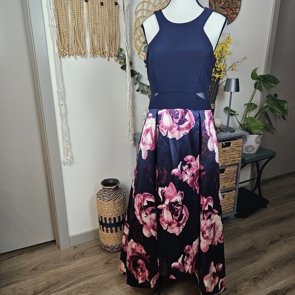 XSCAPE  Petite Solid & Floral High-Low Gown Dress Size 10P Formal Wedding Party - Picture 4 of 13